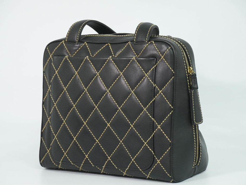 Chanel Wild Stitch CC Logo Tote Leather Black — view 2