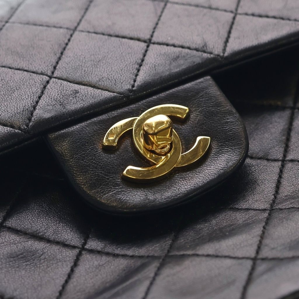 Chanel Quilted 25 Lambskin Turnlock Gold Double Flap Chain Shoulder Bag Black — view 7