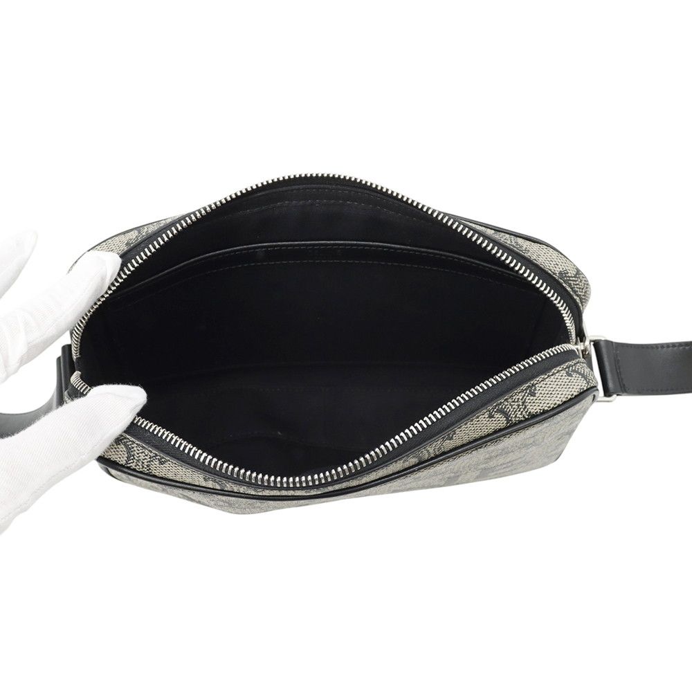 Celine Shoulder Bag Triomphe Horizontal Black — view 5