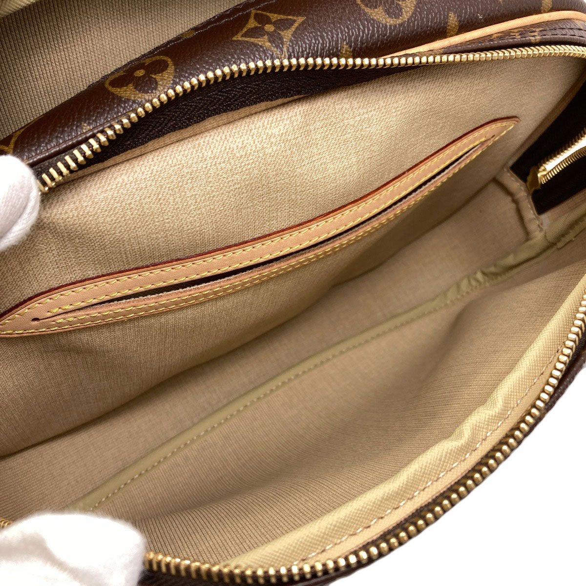Louis Vuitton Shoulder Bag Monogram Canvas — view 5