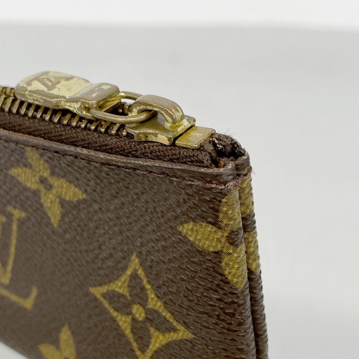 Louis Vuitton Coin Case Monogram Pochette Cles Brown — view 5