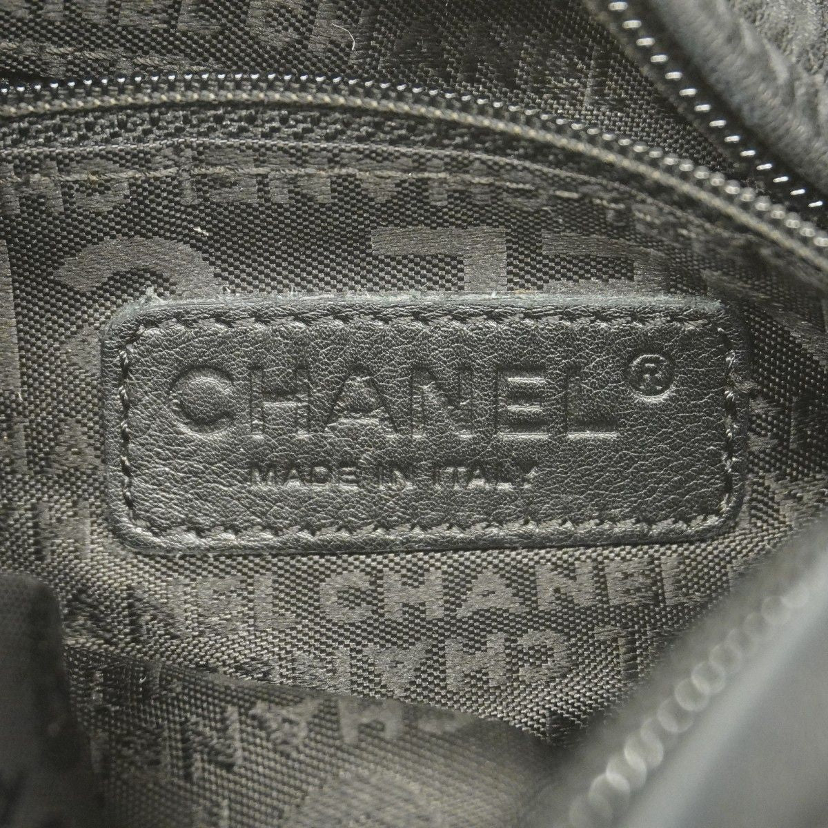 Chanel Shoulder Bag Leather Fur Black Silver — view 5