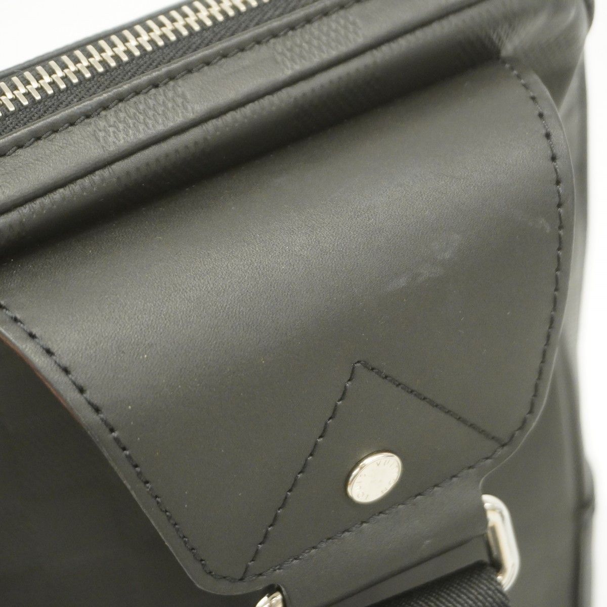 Louis Vuitton Shoulder Bag Damier Infini Avenue Onyx — view 6