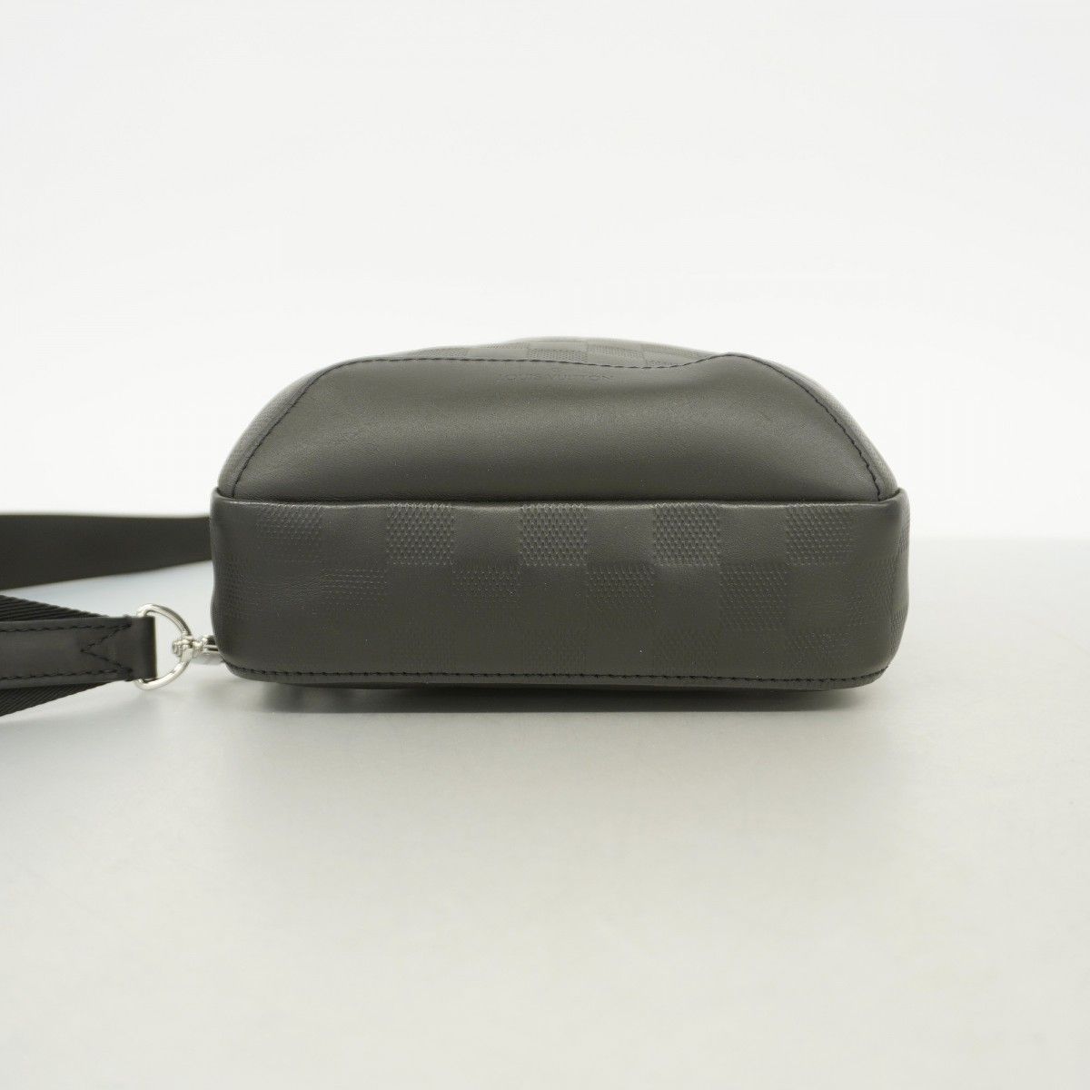Louis Vuitton Shoulder Bag Damier Infini Avenue Onyx — view 3