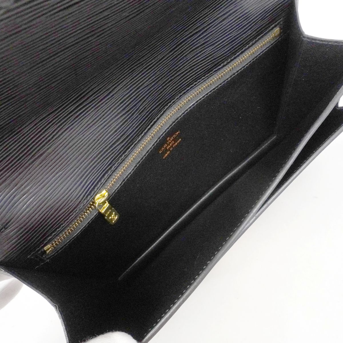 Louis Vuitton Clutch Epi Pochette Series Dragonne Noir — view 4