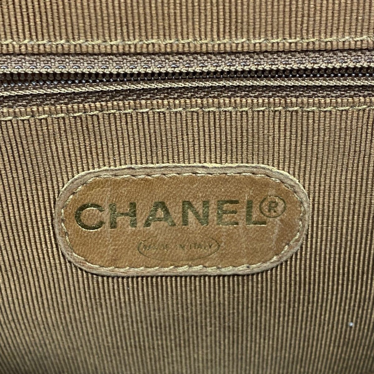 Chanel Shoulder Bag Triple Coco Caviar Leather Brown Gold — view 5