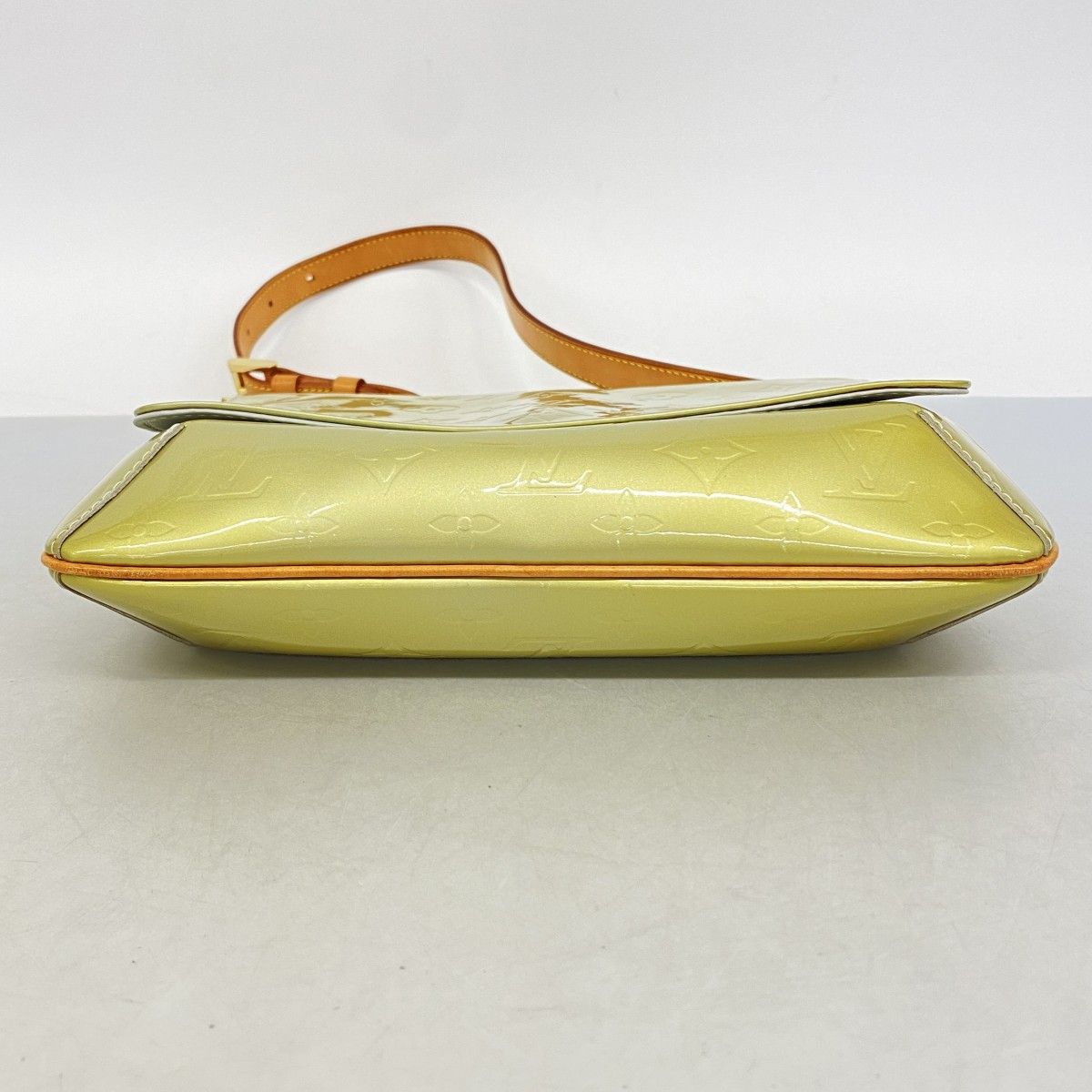 Louis Vuitton Shoulder Bag Vernis Thompson Street — view 3