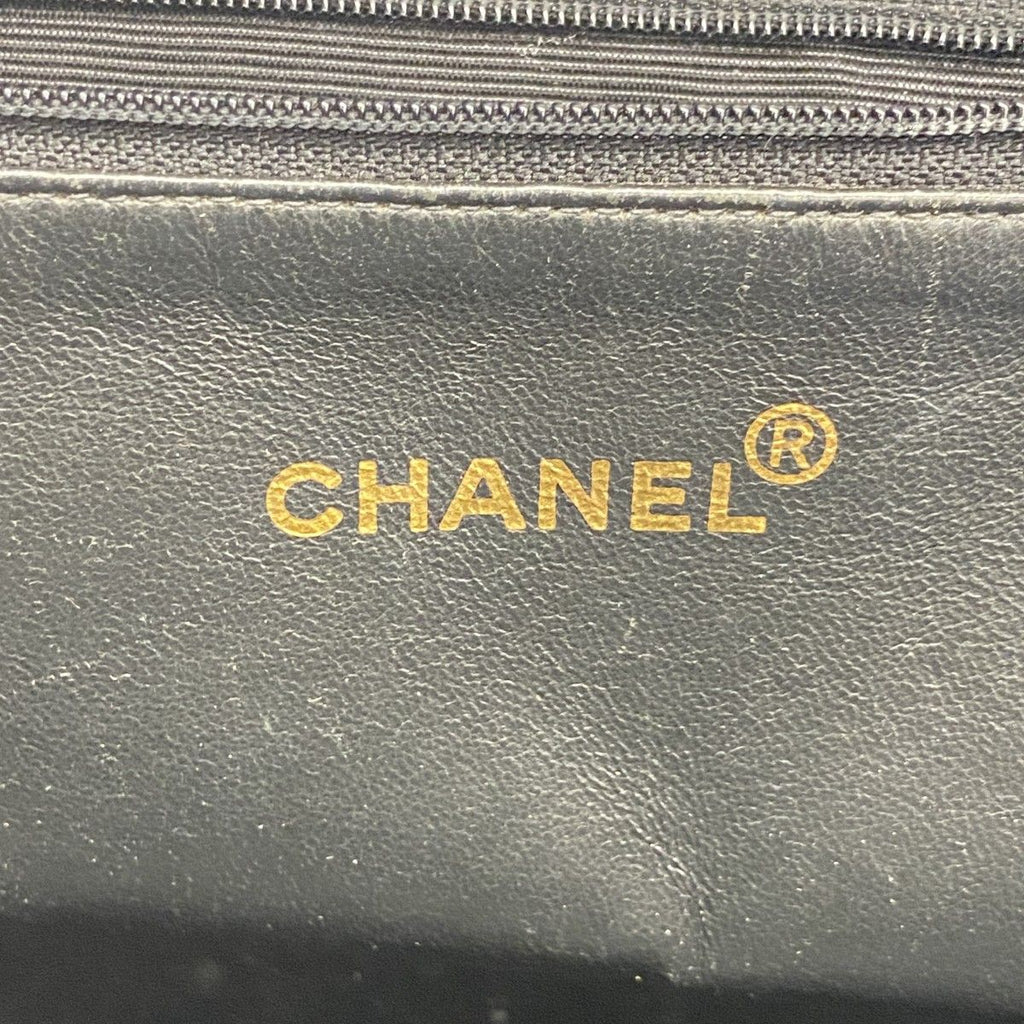 Chanel Chain Tote Quilted Caviar Leather Black Gold — view 5