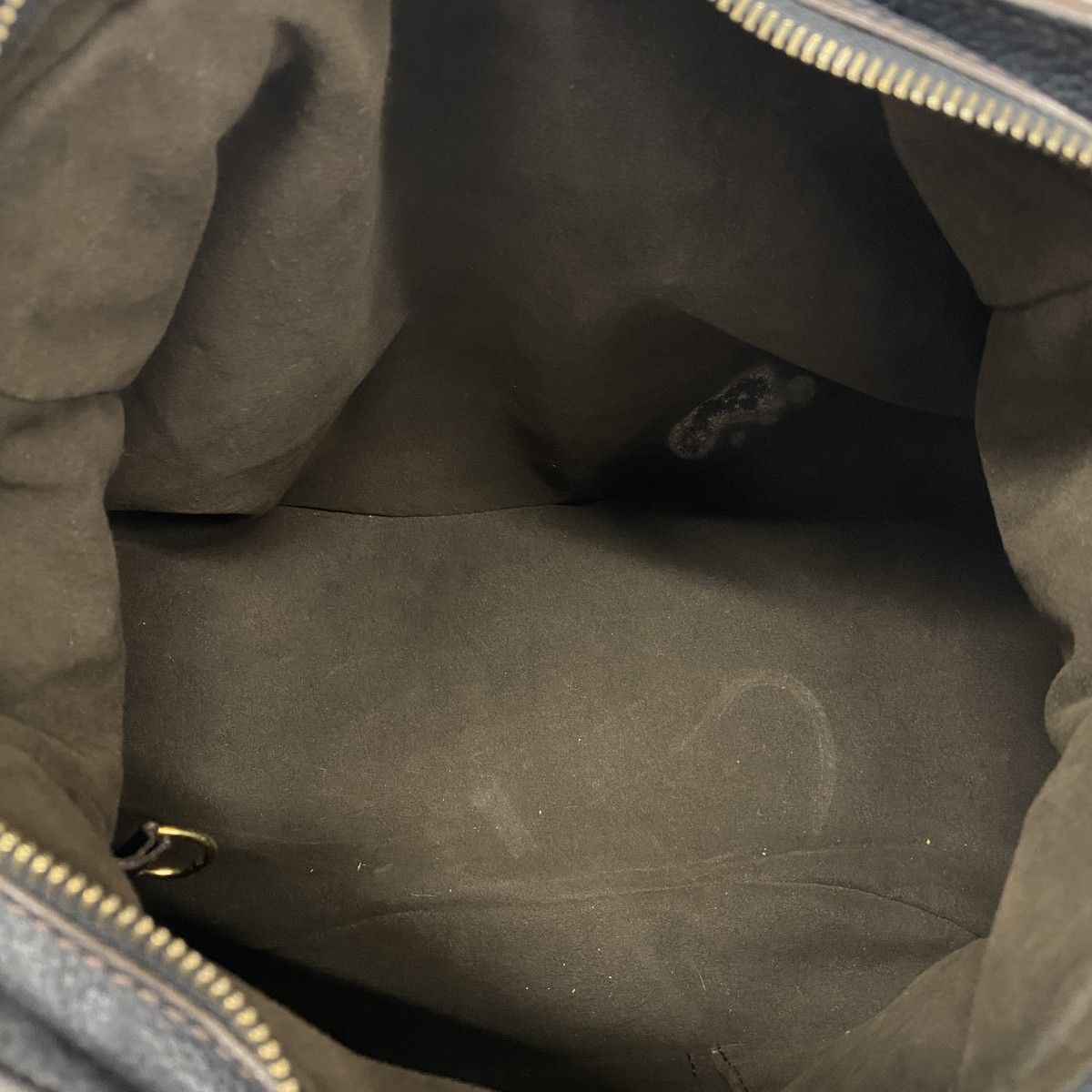 Louis Vuitton Shoulder Bag Mahina XS Noir — view 4