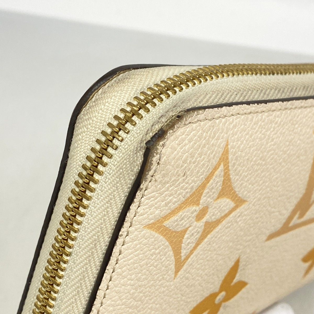 Louis Vuitton Wallet Monogram Empreinte by the Pool Zippy Cream Saffron — view 5
