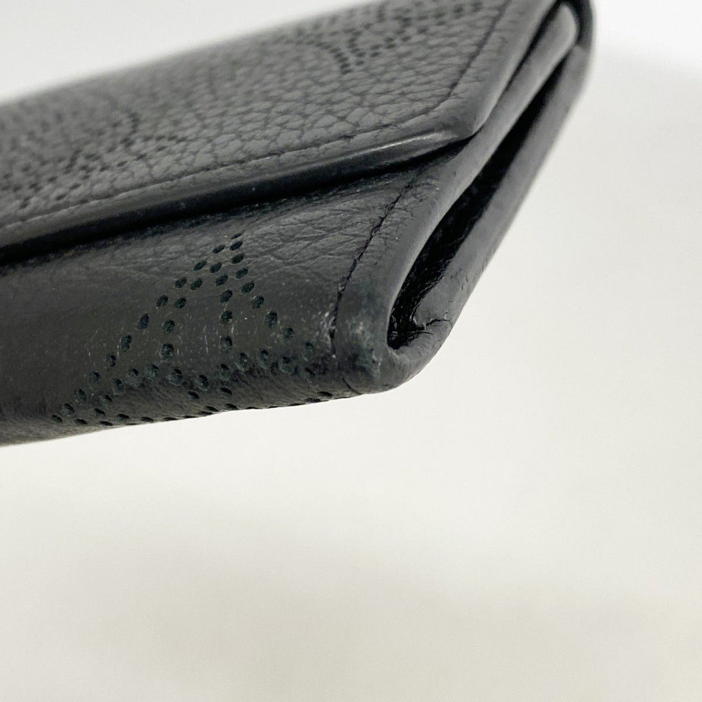 Louis Vuitton Key Case Mahina Multicles 4 Noir Key Holder — view 7