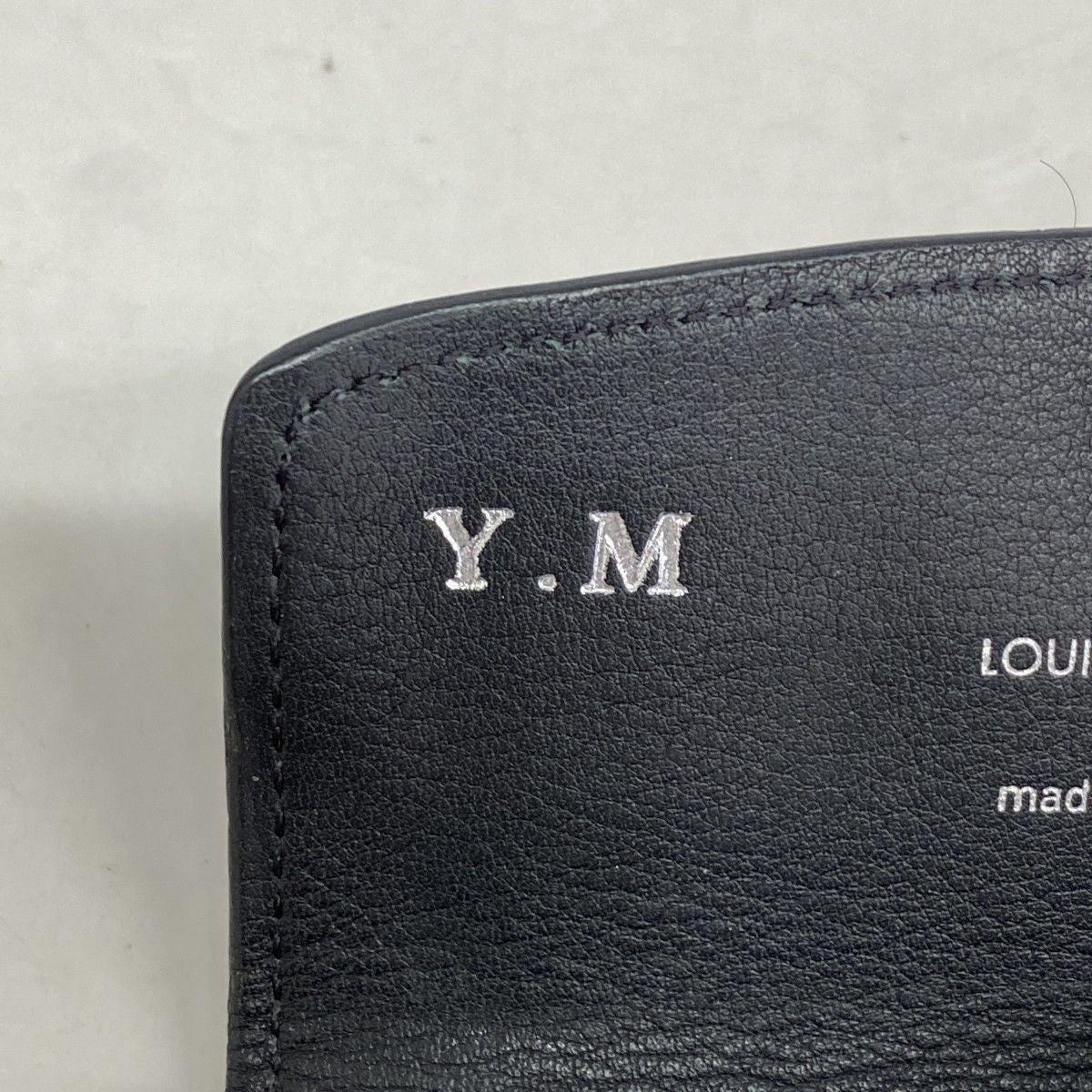 Louis Vuitton Key Case Mahina Multicles 4 Noir Key Holder — view 5