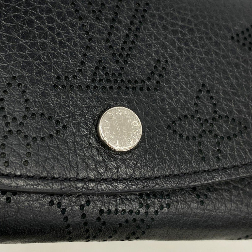 Louis Vuitton Key Case Mahina Multicles 4 Noir Key Holder — view 8
