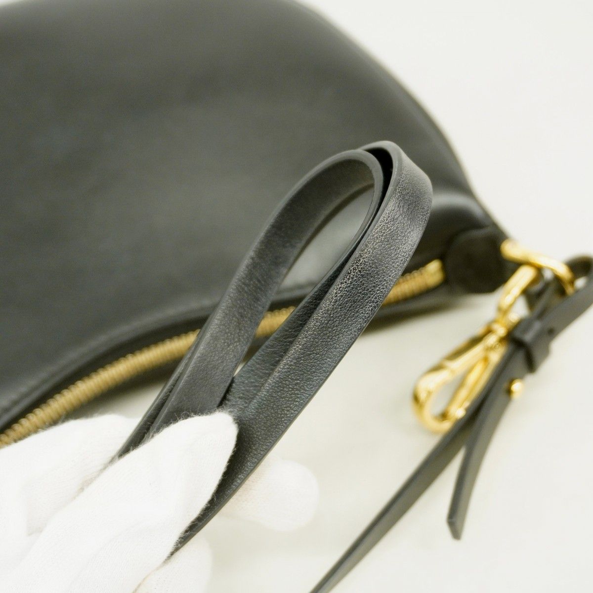 Fendi Shoulder Bag Graffiti Leather Black Gold — view 8