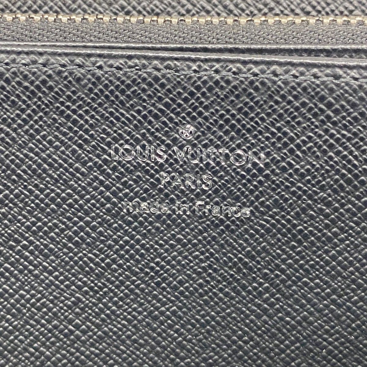 Louis Vuitton Wallet Epi Zippy Noir — view 4
