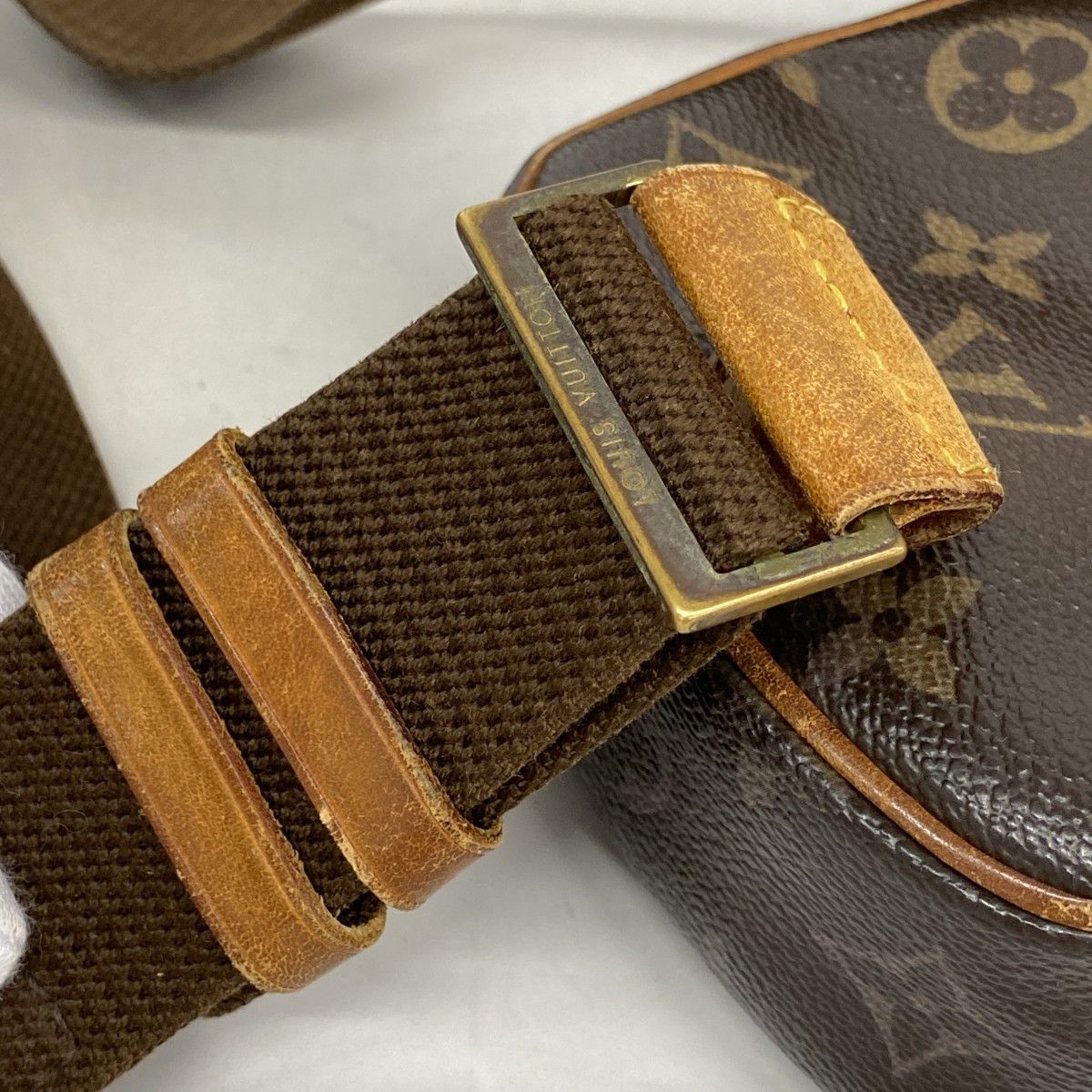 Louis Vuitton Belt Bag Monogram Pochette Gange Brown — view 8