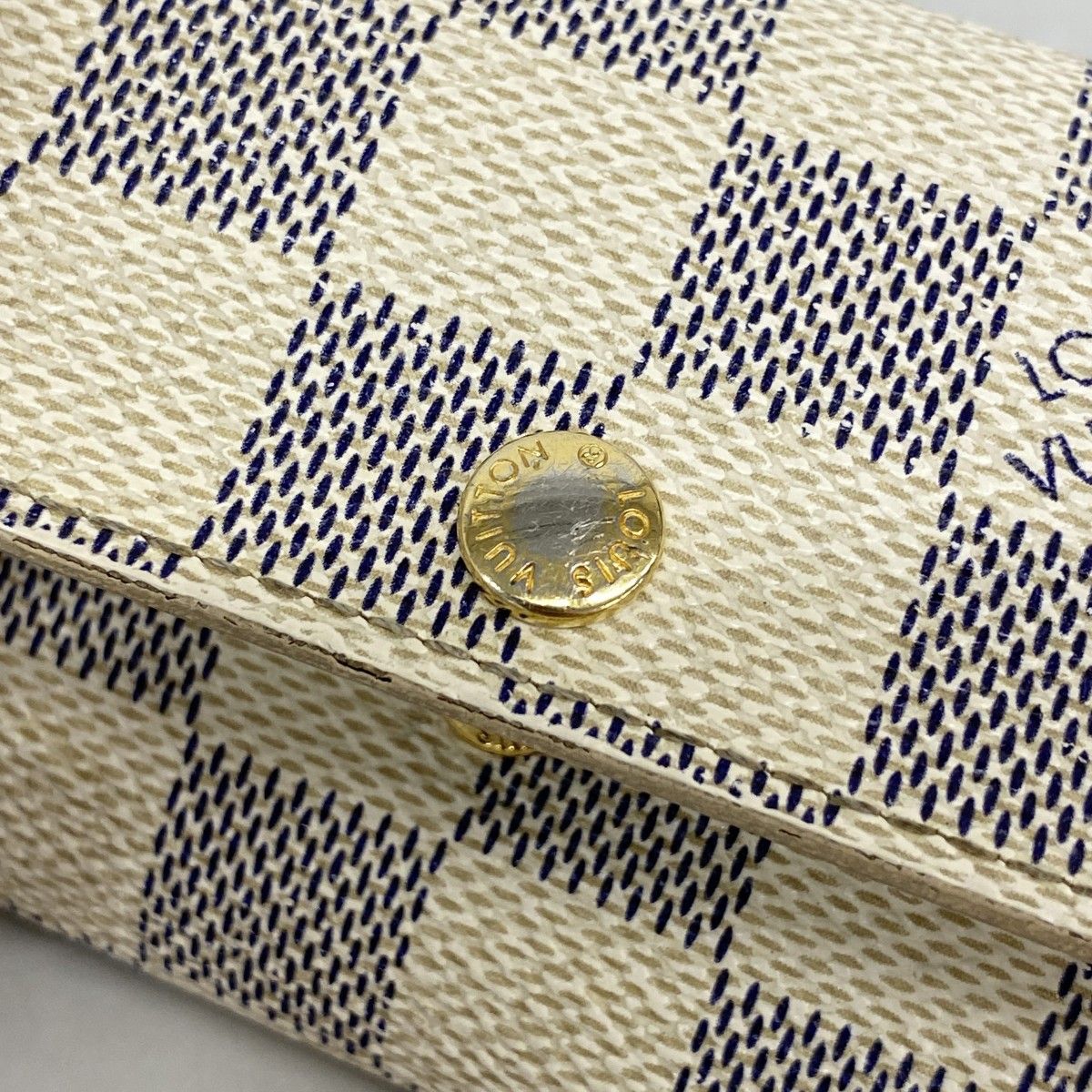 Louis Vuitton Key Case Damier Azur Multy 6 White Key Holder — view 7