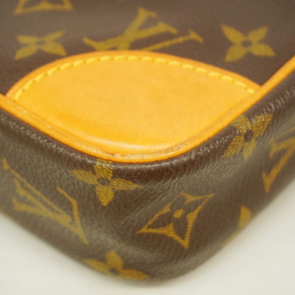 Louis Vuitton Shoulder Bag Monogram Danube Brown — view 6