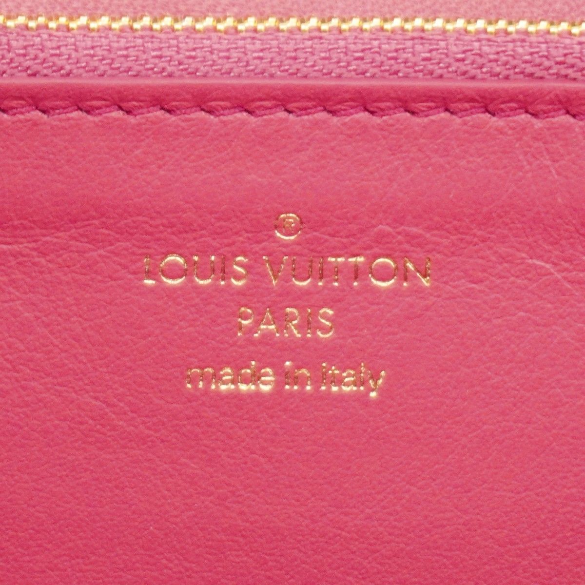 Louis Vuitton Wallet Taurillon Portefeuille Capucines Noir — view 4