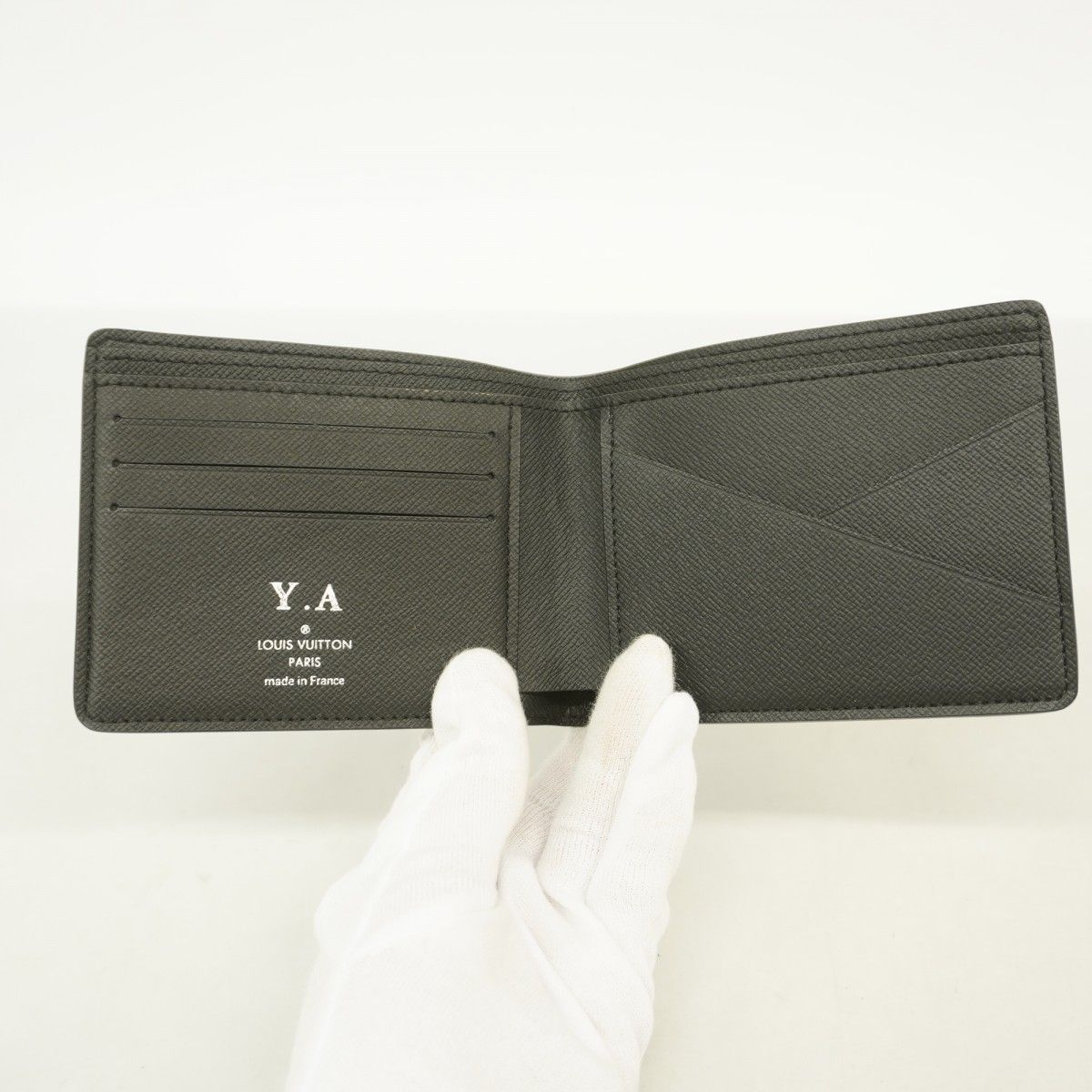 Louis Vuitton Billfold Taiga Portefeuille Multiple Ardoise Wallet — view 3