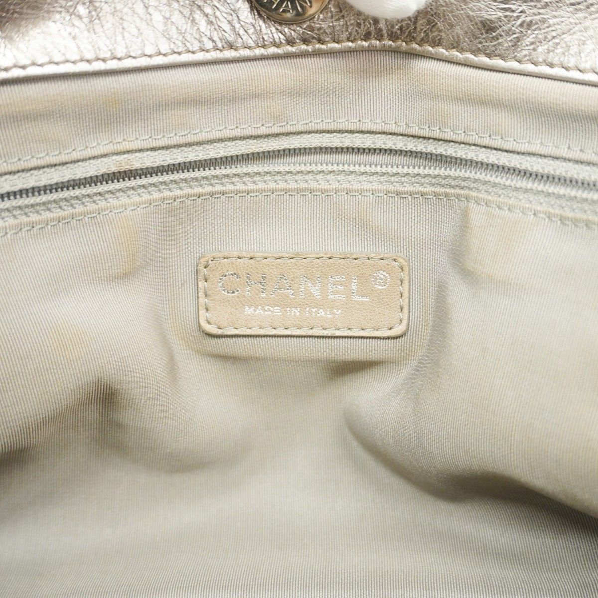 Chanel Chain Tote Line Leather Silver — view 5