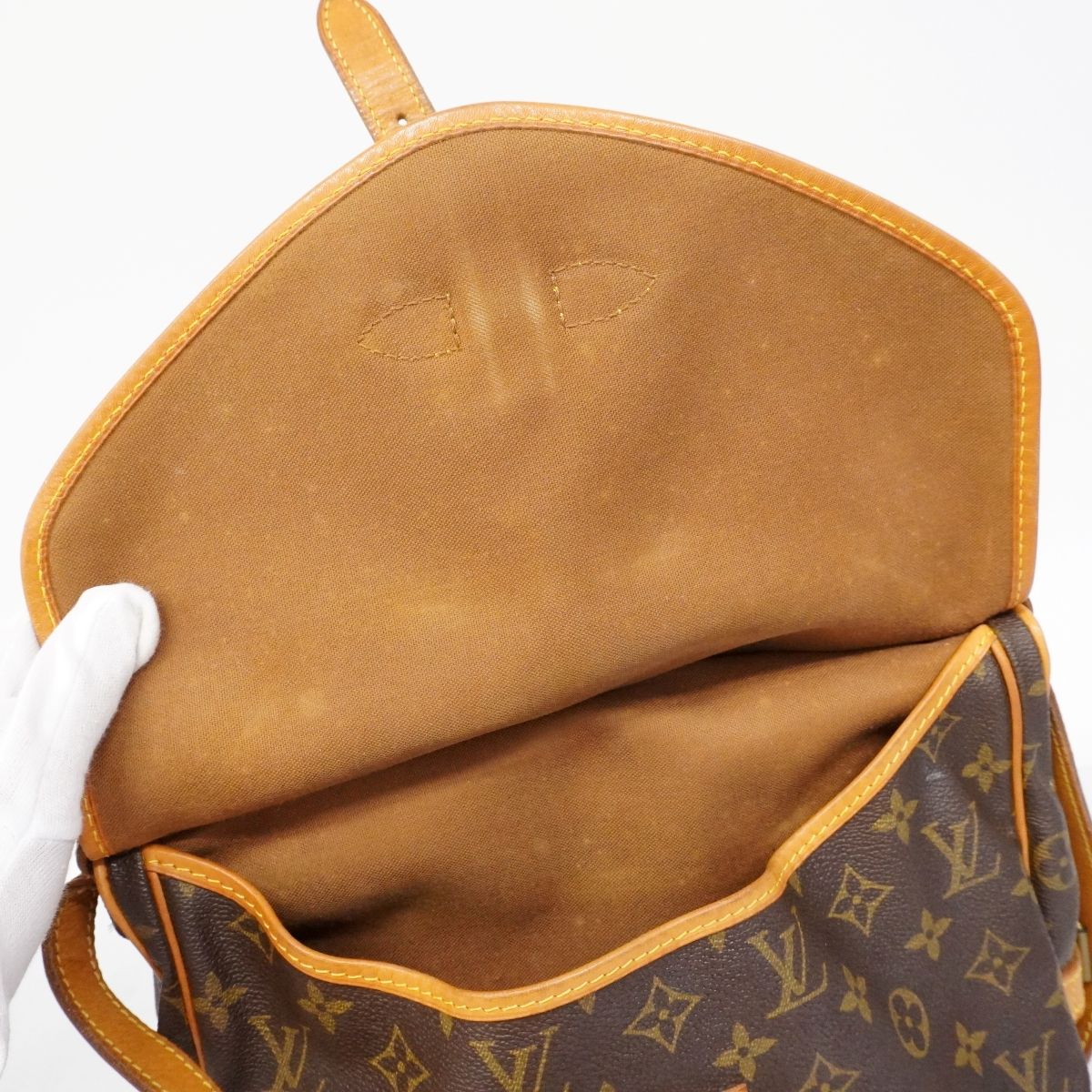 Louis Vuitton Shoulder Bag Monogram Saumur 30 Brown — view 9