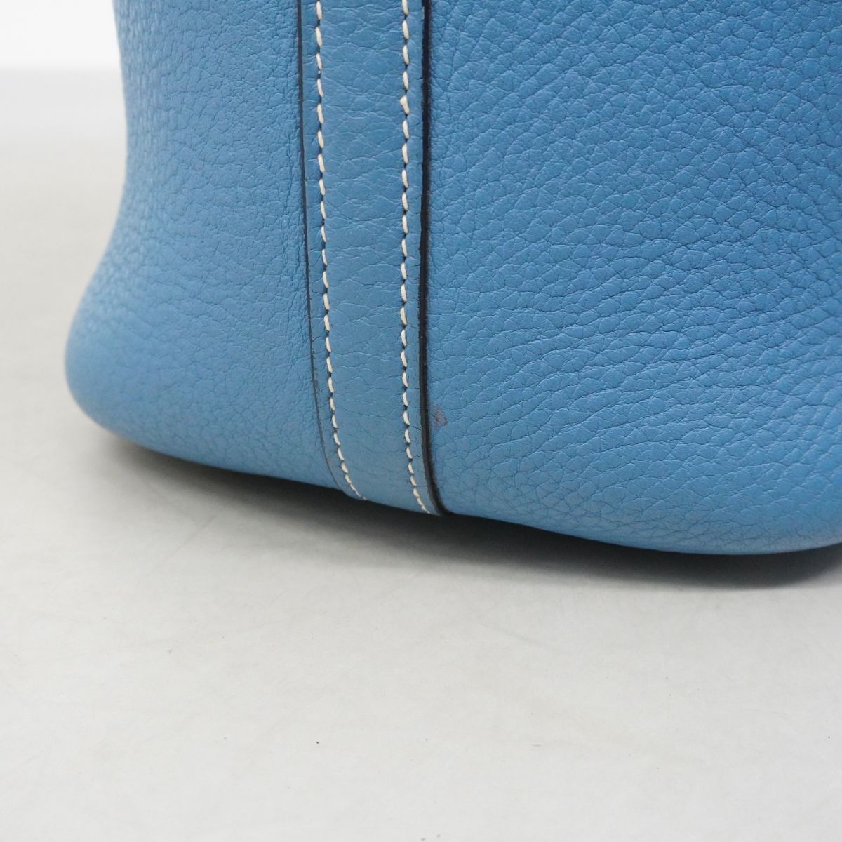 Hermes Handbag Picotin PM Taurillon Clemence Blue Jean Silver — view 9