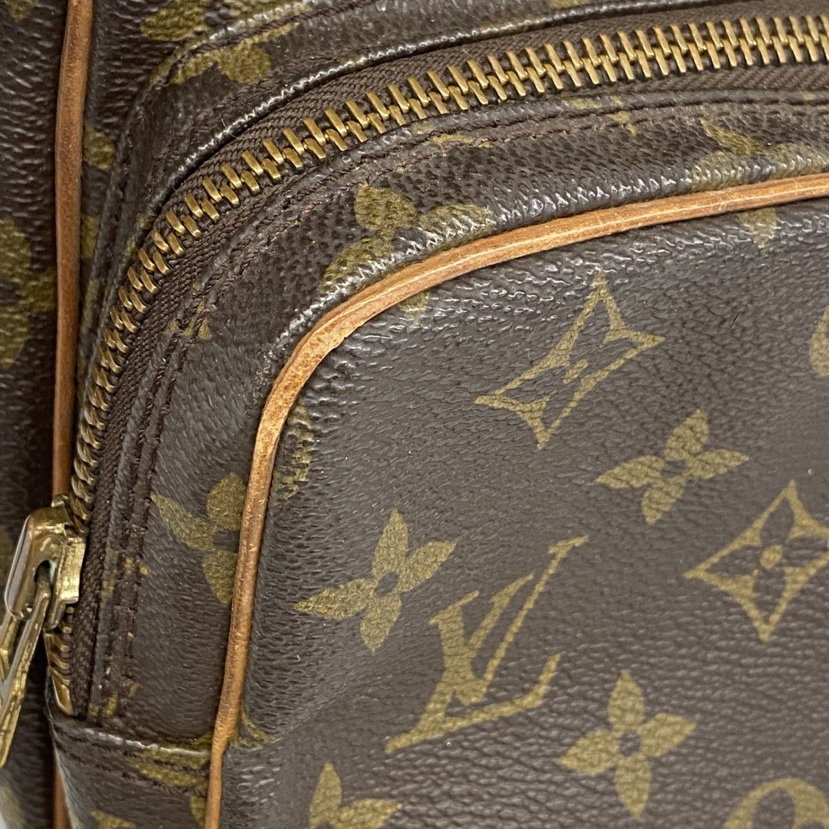 Louis Vuitton Shoulder Bag Monogram Amazon Brown — view 7