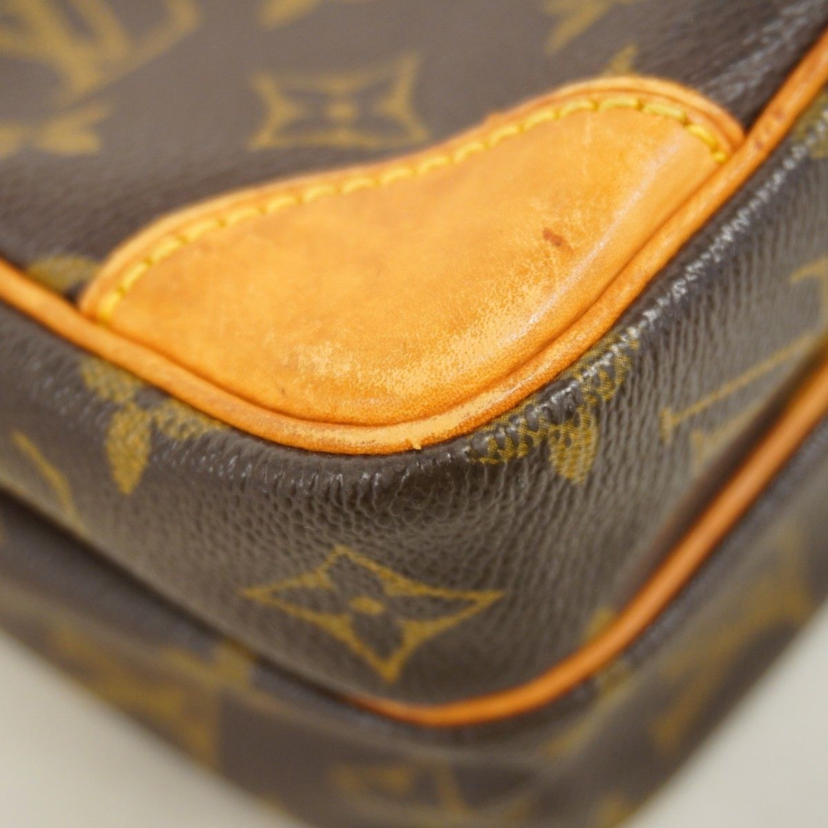Louis Vuitton Shoulder Bag Monogram Amazon Brown — view 9