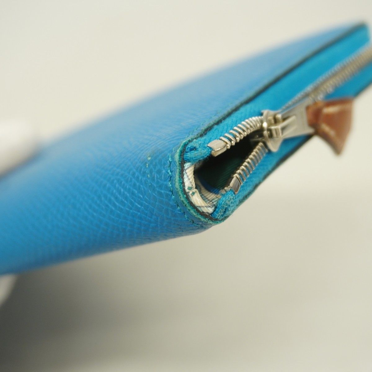 Hermes Wallet Azap Long Silk in Veau Blue Zanzibar Silver — view 7