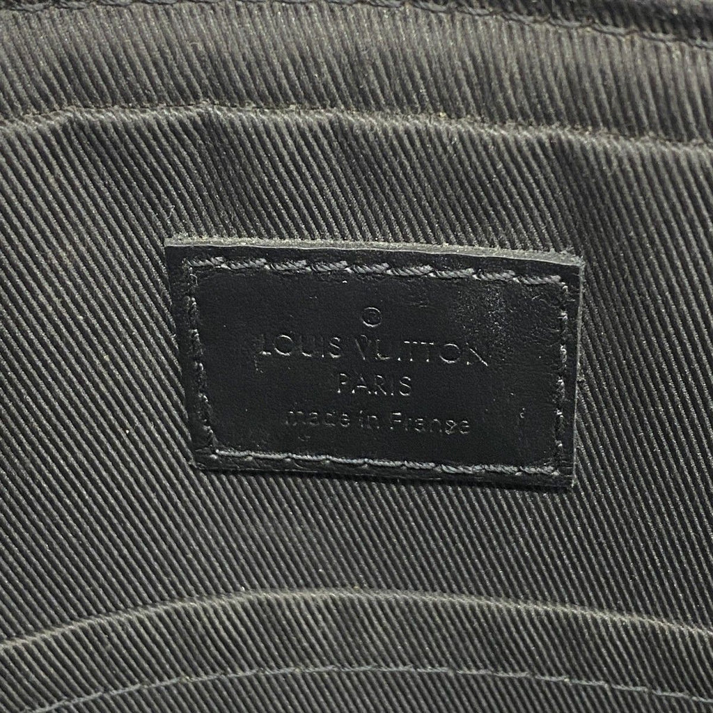 Louis Vuitton Shoulder Bag Monogram Eclipse Reverse Trio Messenger Black Gray — view 5