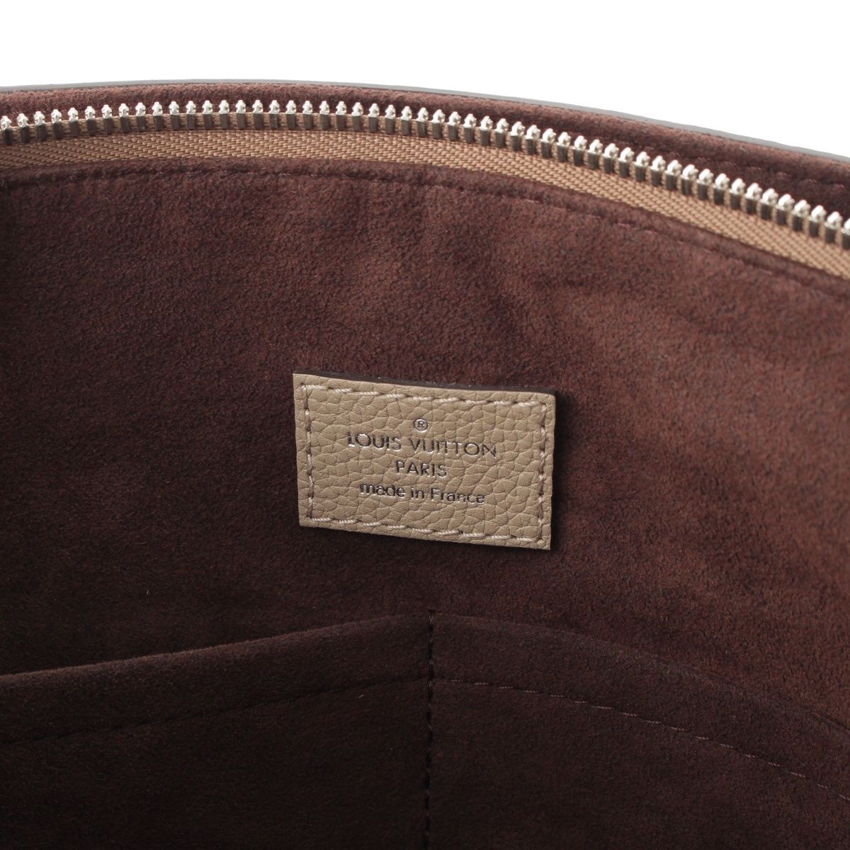 Louis Vuitton Mahina Omea Leather Shoulder Handbag Beige — view 7