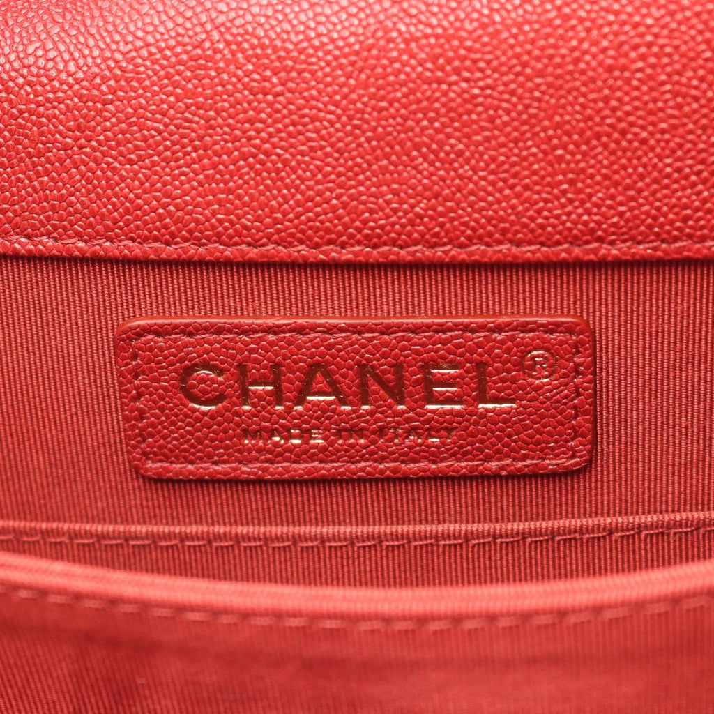 Chanel Shoulder Bag Boy Quilted Red Calf Boy Chain — view 4