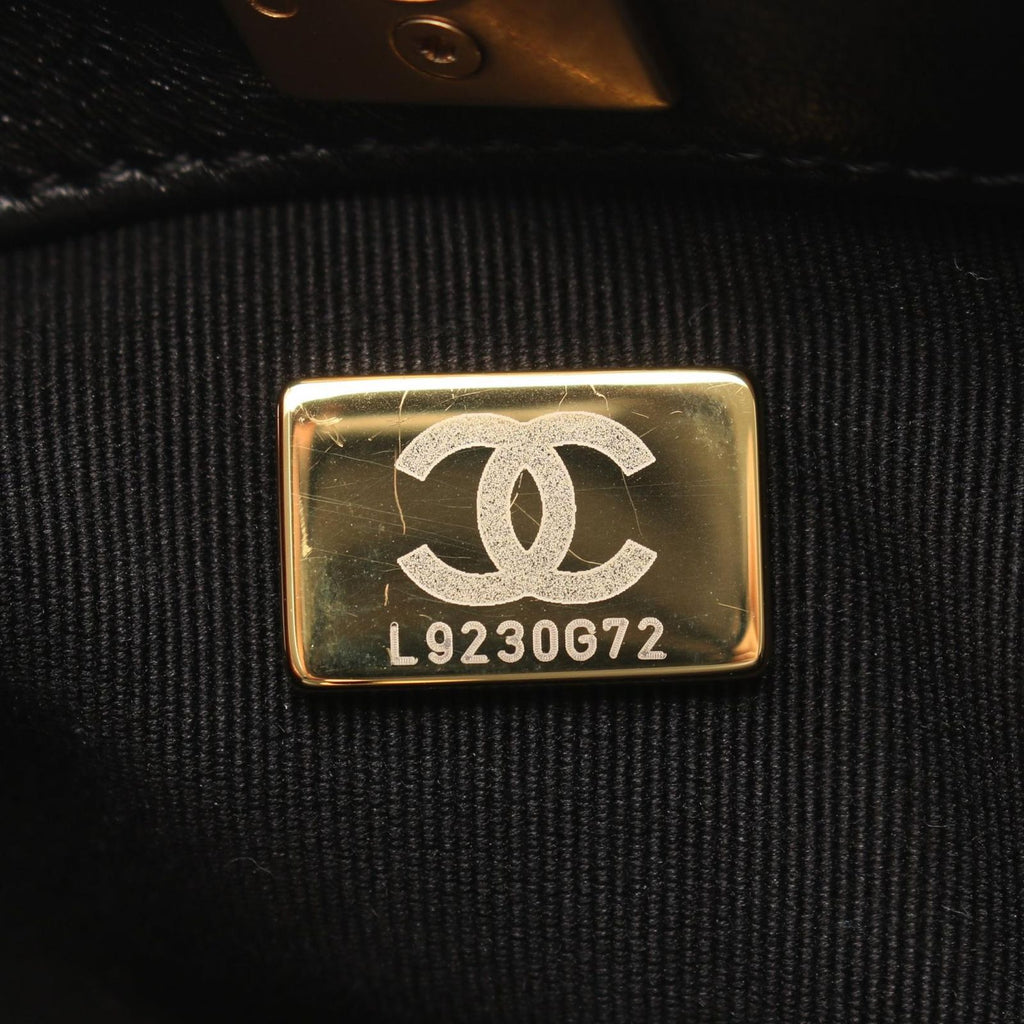 Chanel Shoulder Bag Quilted Pearl Handle 2-Way Black Lambskin Small Shopping — view 5