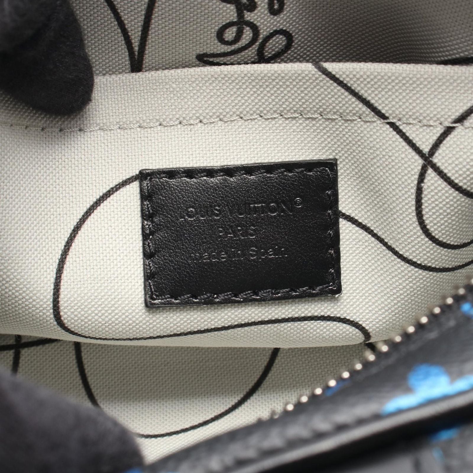 Louis Vuitton Shoulder Bag Trocadero Wearable Wallet Gradient Black Canvas — view 4