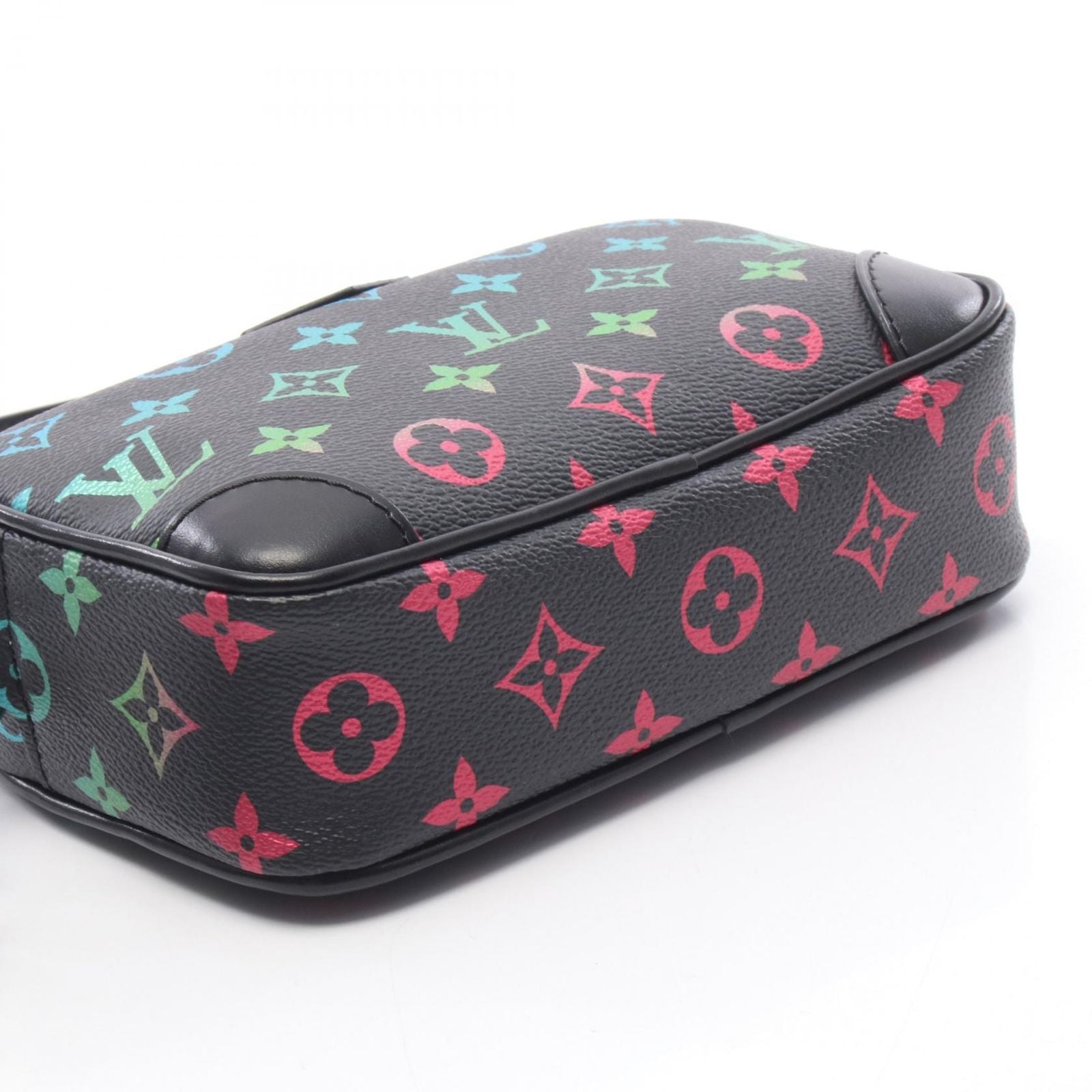 Louis Vuitton Shoulder Bag Trocadero Wearable Wallet Gradient Black Canvas — view 6