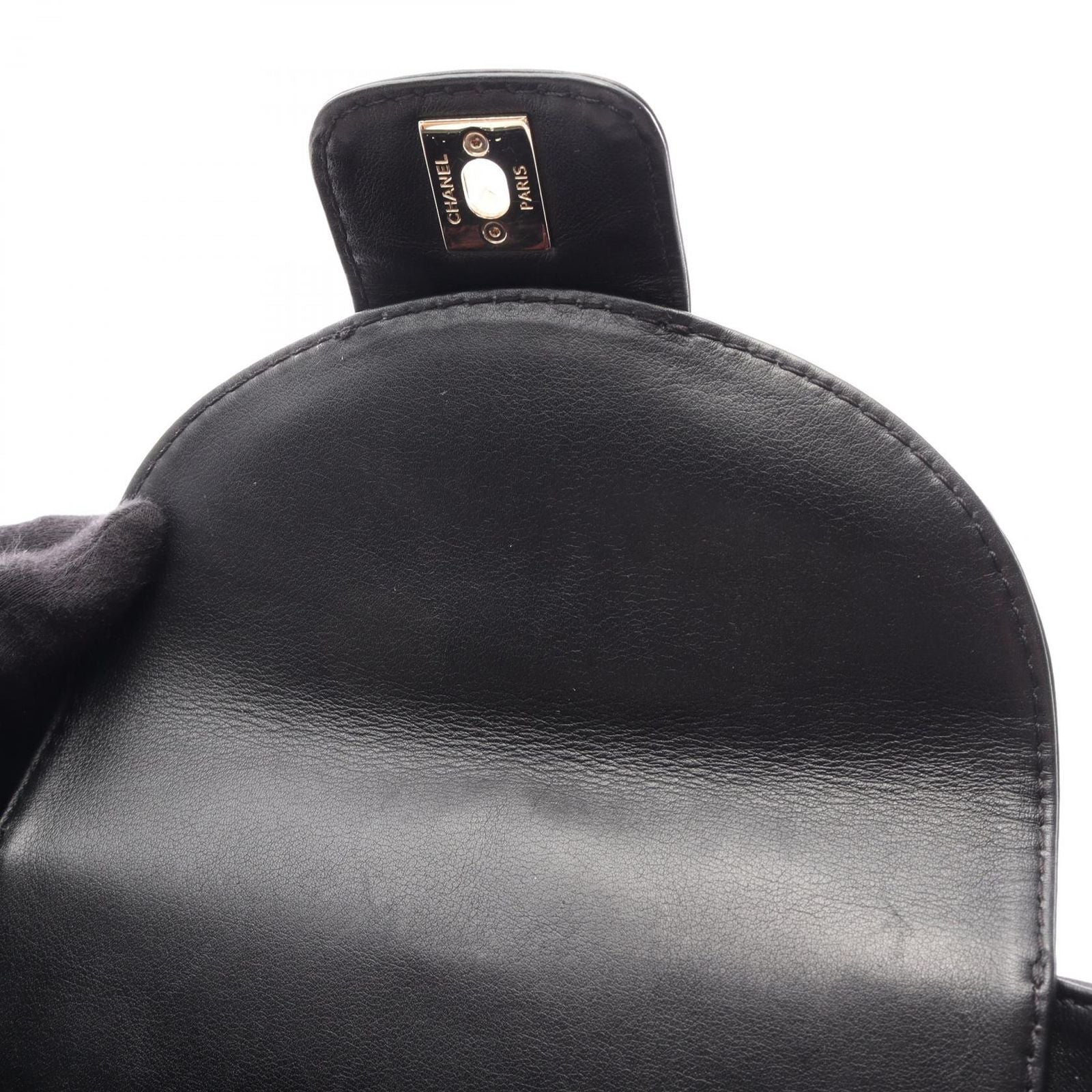 Chanel Shoulder Bag Quilted Bucket Black Leather Chain — view 7
