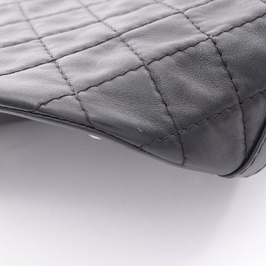 Chanel Shoulder Bag Quilted Bucket Black Leather Chain — view 9