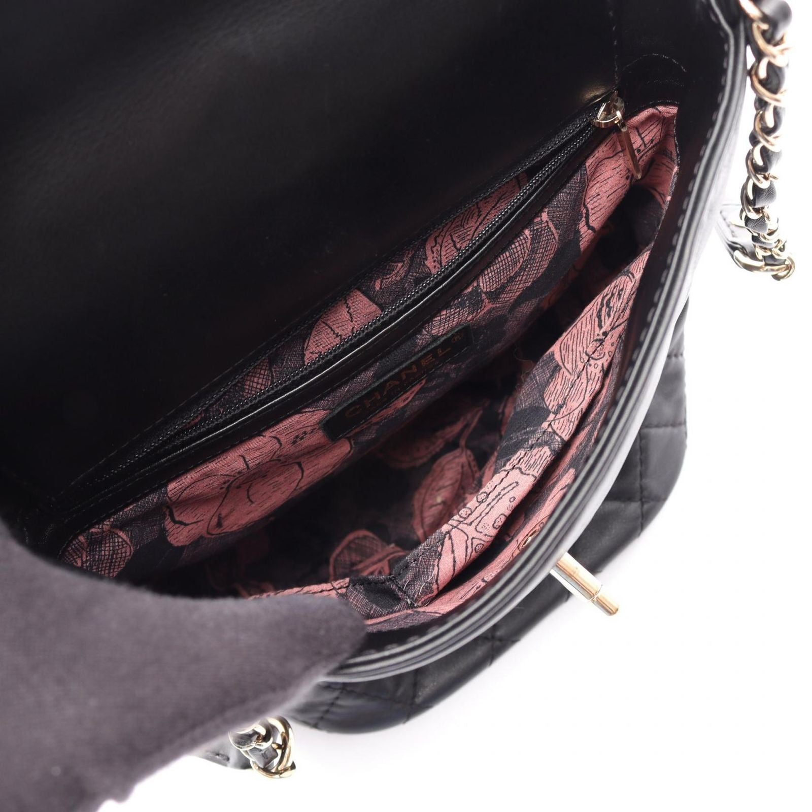 Chanel Shoulder Bag Quilted Bucket Black Leather Chain — view 3