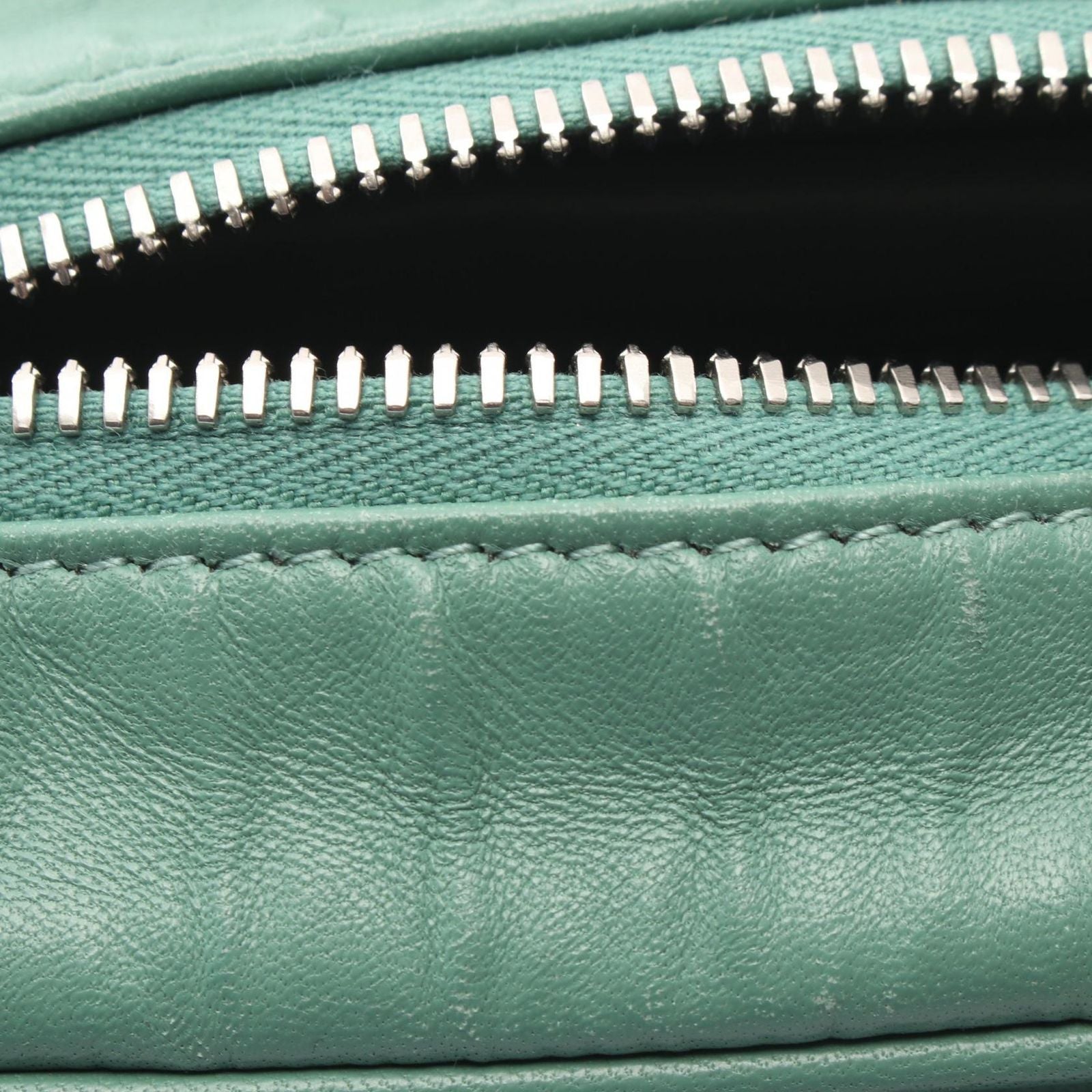 Prada Shoulder Bag Triangle Plate Green Leather Logo — view 6