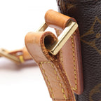 Louis Vuitton Shoulder Bag Trotteur Canvas Leather — view 7
