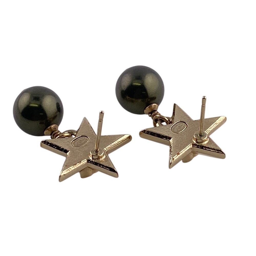Chanel CC Logo Star Pearl Earrings Gold — view 4