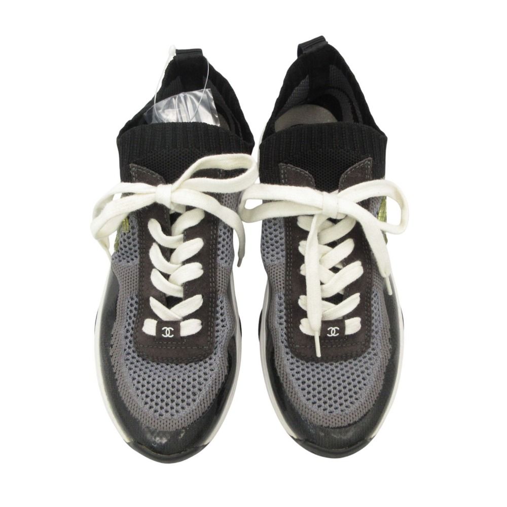 Chanel Sneakers CC Logo Mesh Knit Low Cut Enamel — view 5