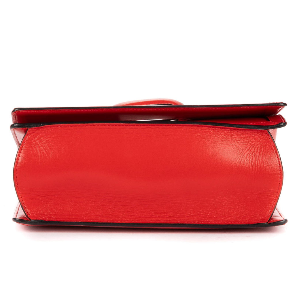 Loewemedium Barcelona Red Smooth Calfskin Messenger — view 6