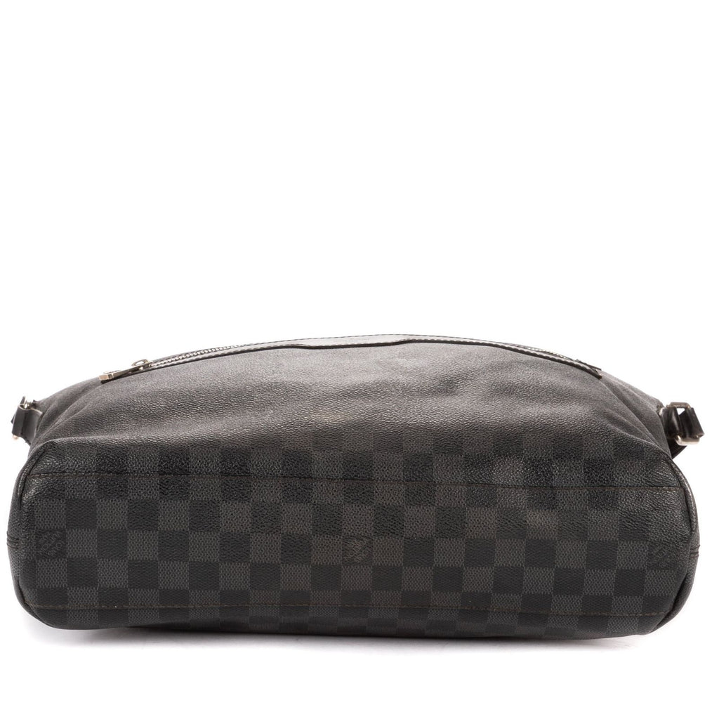 Louis Vuitton Mick Black Gray Damier Graphite Messenger — view 6