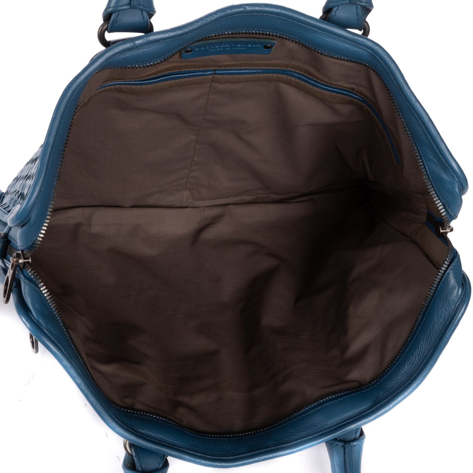 Bottega Veneta Venet Messenger Blue Intrecciato Leather — view 9