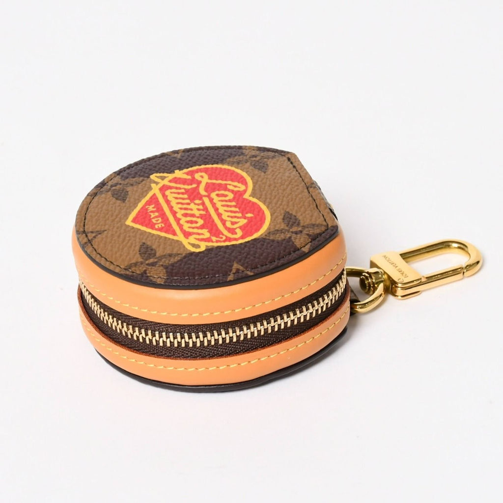 Louis Vuitton NIGO Earphones Pouch Monogram Stripe Brown — view 2