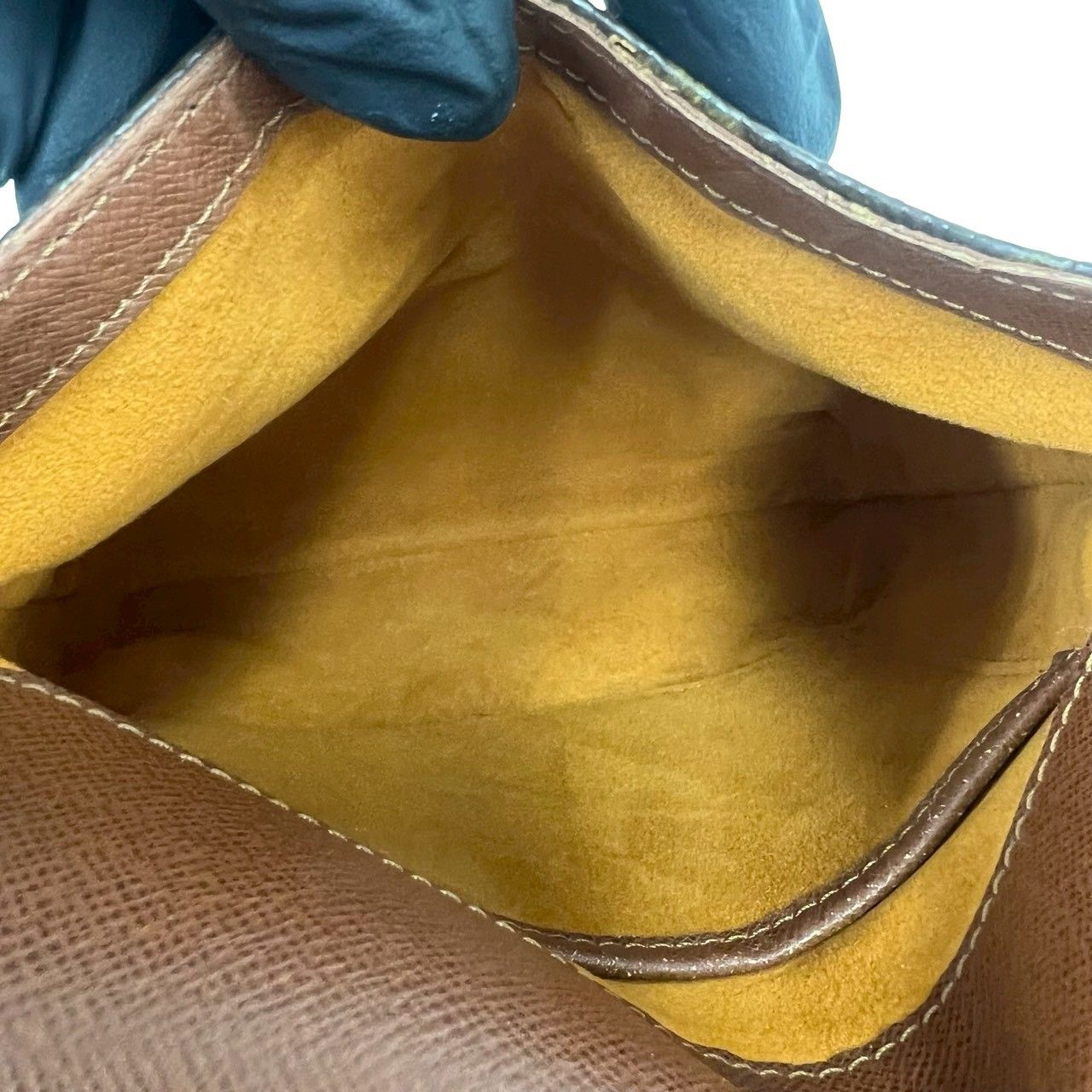 Louis Vuitton Vintage Musette Salsa Monogram Leather Shoulder Bag Brown — view 9