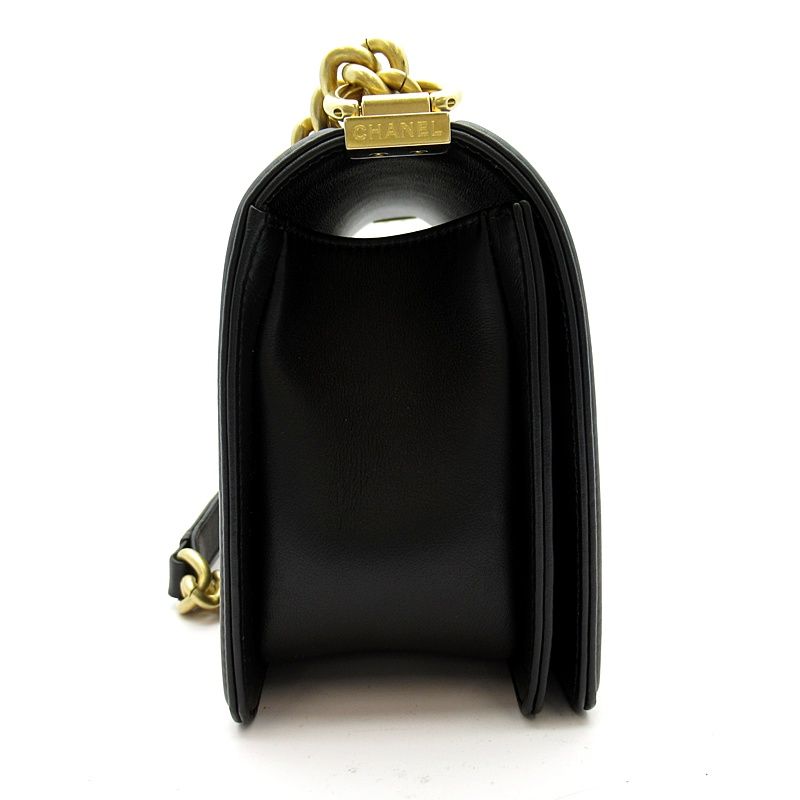 Chanel Boy Chain Shoulder Bag Lambskin Black — view 4