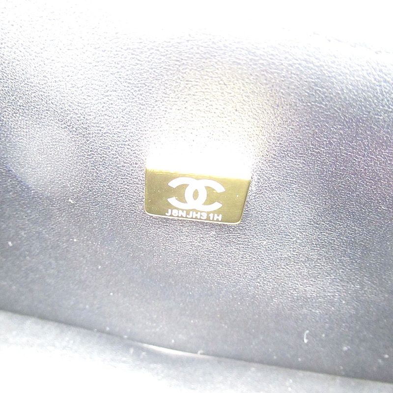 Chanel Boy Chain Shoulder Bag Lambskin Black — view 8